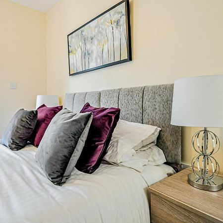 Kings Quarter - Four Bed Apartment - #0202 Maidenhead Exterior foto