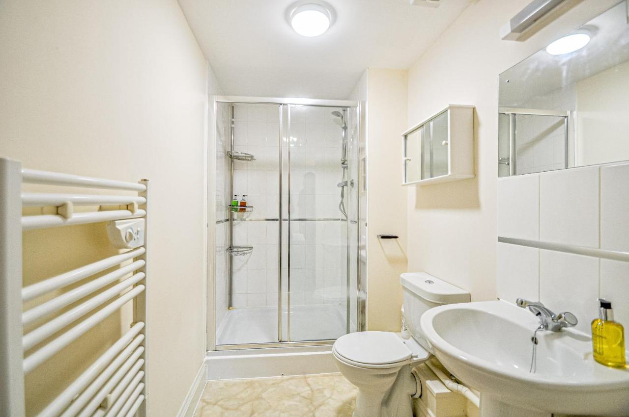 Kings Quarter - Four Bed Apartment - #0202 Maidenhead Exterior foto